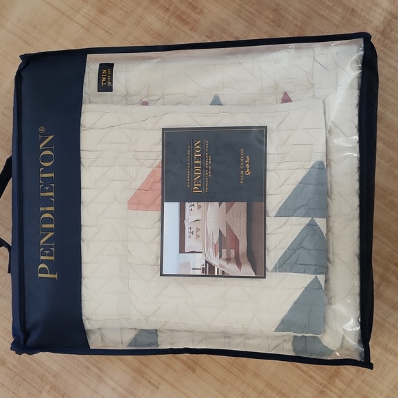 Pendleton Palm Canyon Quilted Set. Twin - Picture 3 of 10